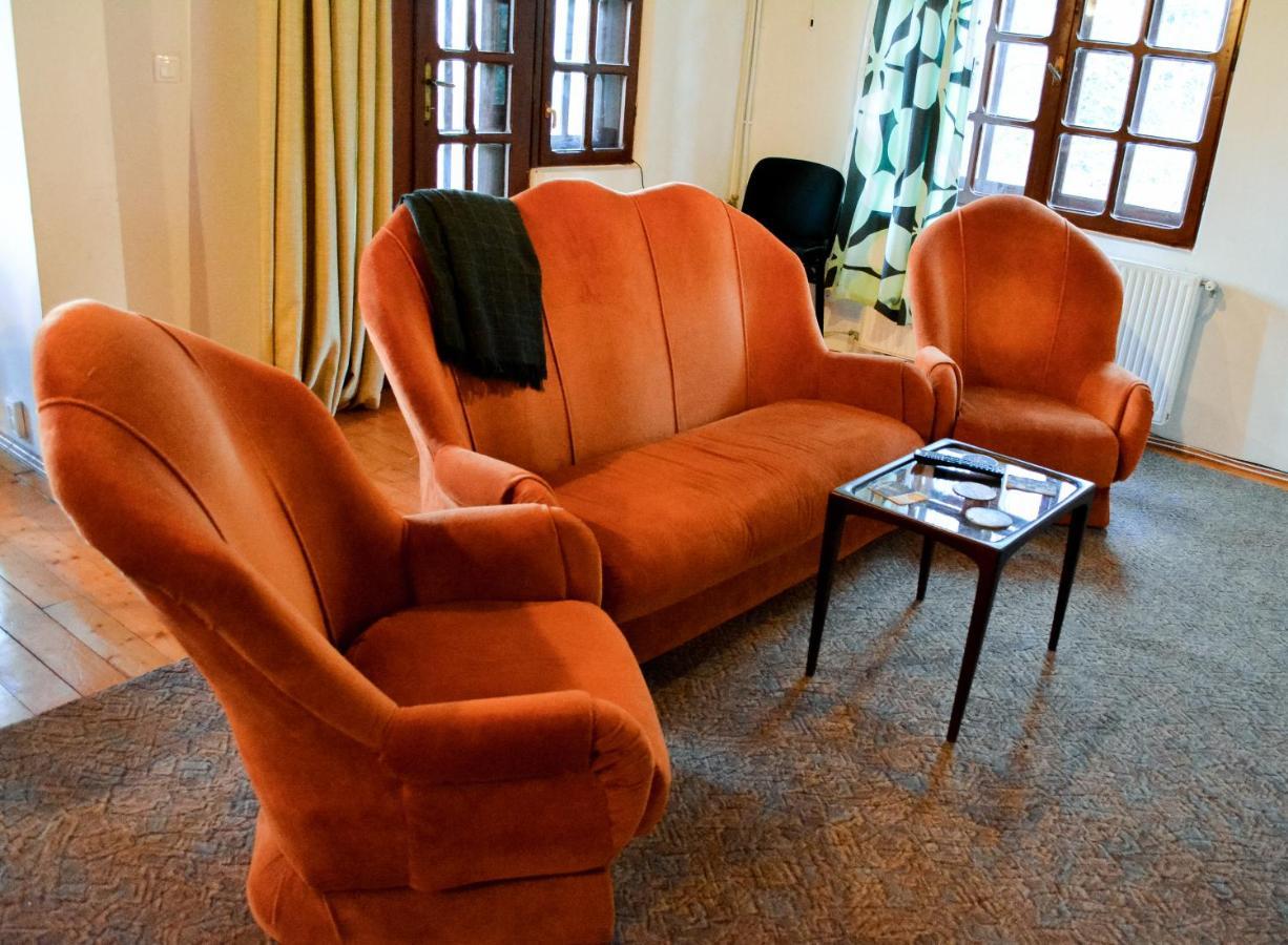 Grandpa'S Hidden Crib, 6 Bedroom, Pet Friendly Sinaia Exterior foto