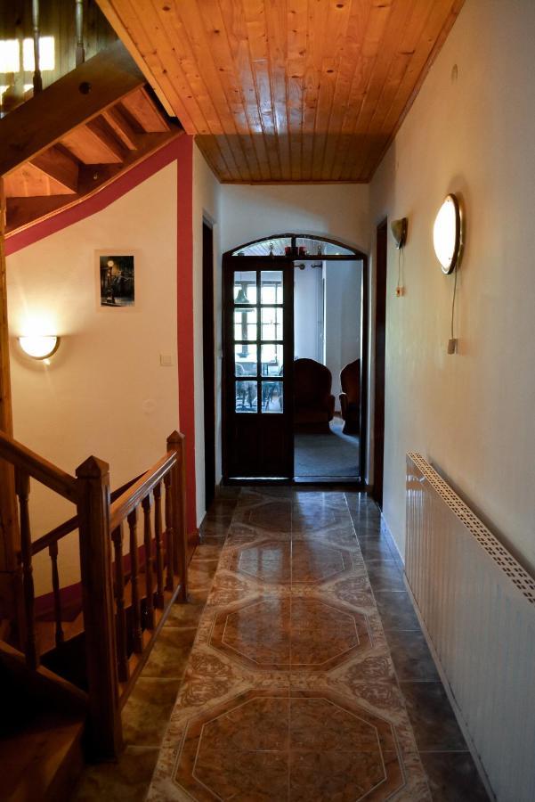 Grandpa'S Hidden Crib, 6 Bedroom, Pet Friendly Sinaia Exterior foto