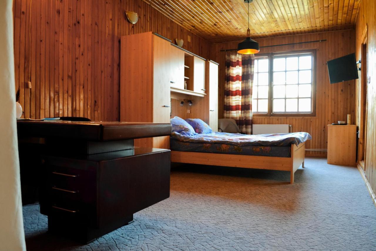 Grandpa'S Hidden Crib, 6 Bedroom, Pet Friendly Sinaia Exterior foto